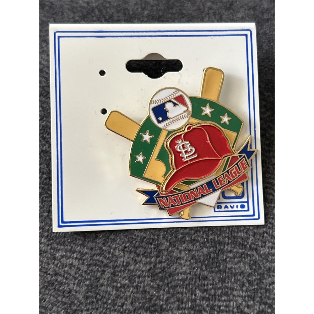 St. Louis Cardinals Vintage (1998) 3D "CROSSED‎ BATS" COLLECTOR'S Pin